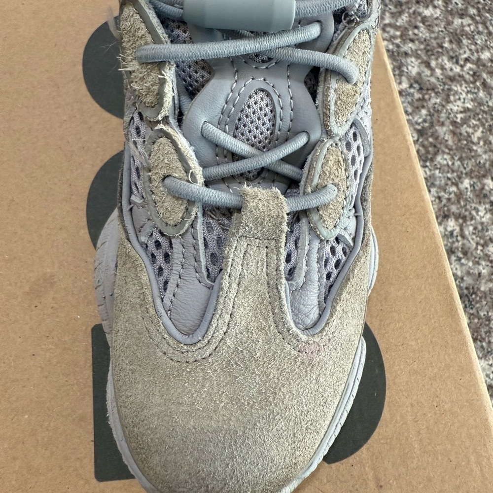 Yeezy 500 Kids Sneakers in Gray - Picture 11 of 15